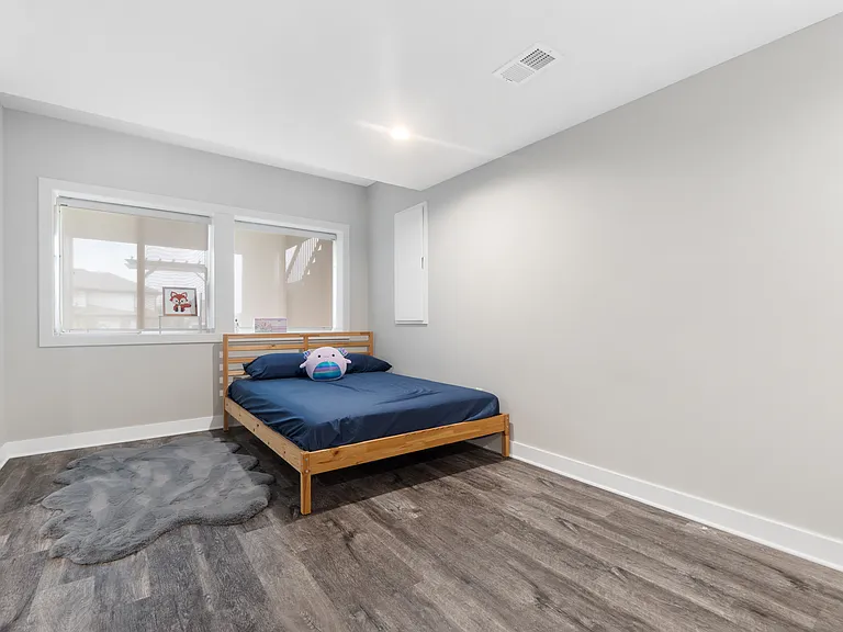 4401 W 158th St — Photo 21