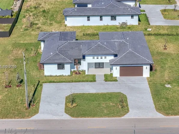 15455 SW 232nd St #A, Miami, FL 33170