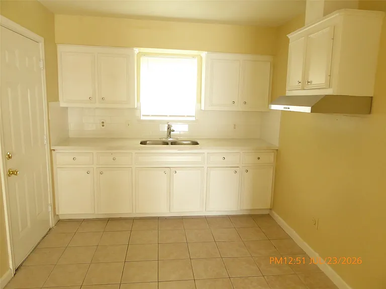 5520 Cavalcade St #1 — Photo 4