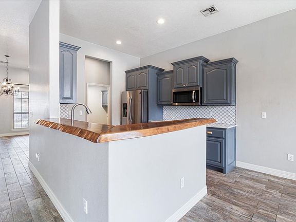 2nd image of 101 Hoss St