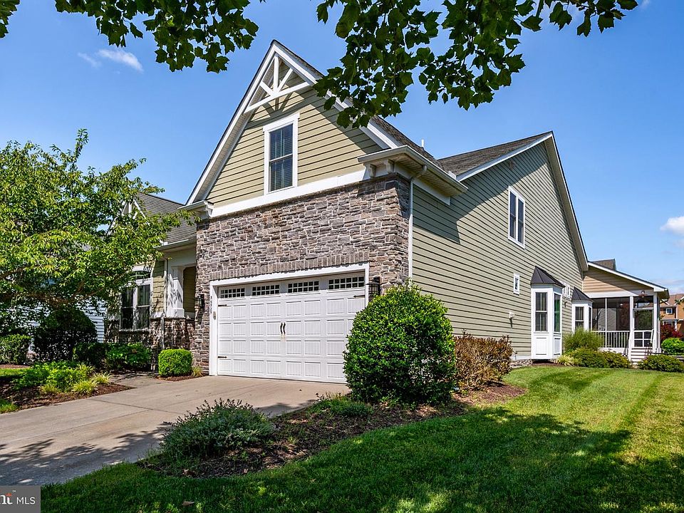 1st image of 36525 Wild Rose Cir