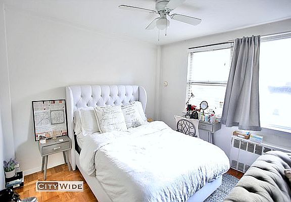 2nd image of 160 E 55th St APT 4D