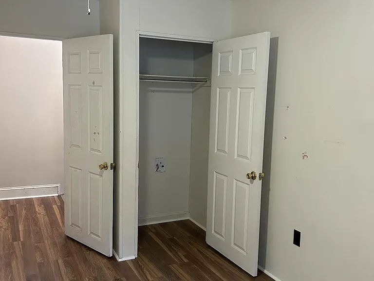 746 W Lincoln Hwy — Photo 9
