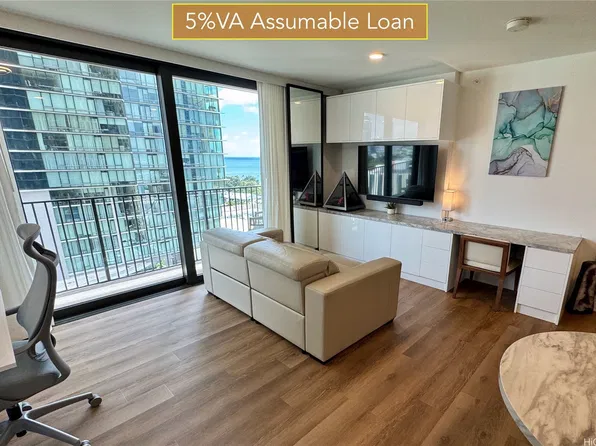 987 Queen St #1612, Honolulu, HI 96814