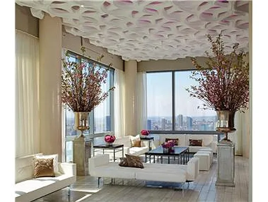 Sold by Douglas Elliman | media 22