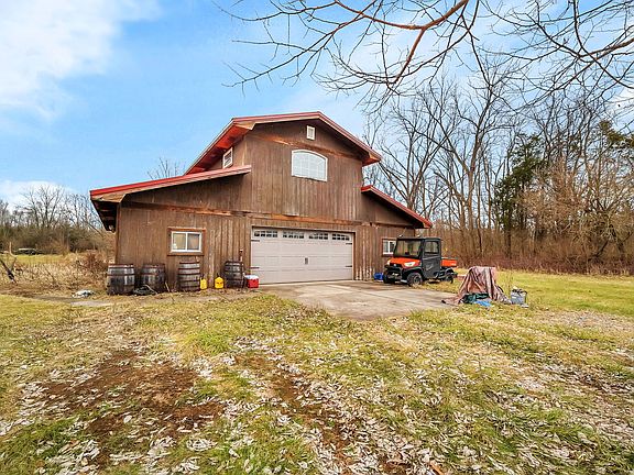 2nd image of 36963 Irish Ln