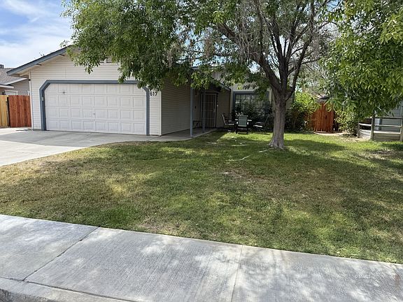 2nd image of 617 Glen Ct