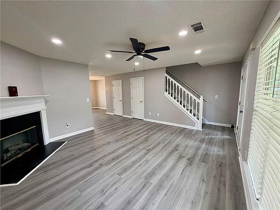 4th image of 3354 Waggoner Ln
