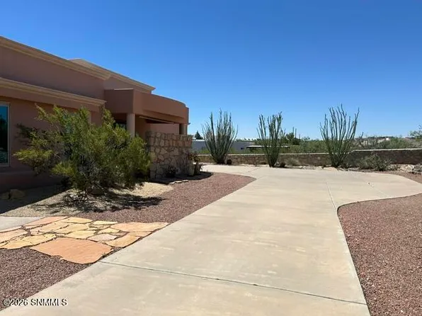 5635 Spanish Pointe Rd, Las Cruces, NM 88007