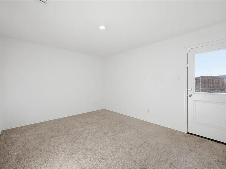 6739 Coulter Dr — Photo 8