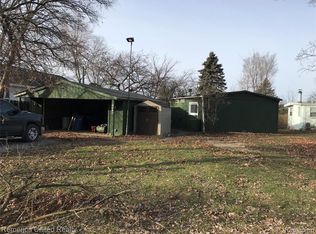 2642 Shelly Ave, Brighton, MI