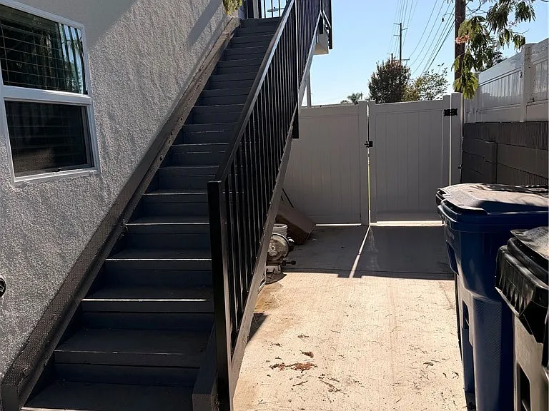 1006 Saint Stephen Cir — Photo 5