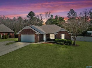 159 Kaylee Loop, Hartselle, AL 35640