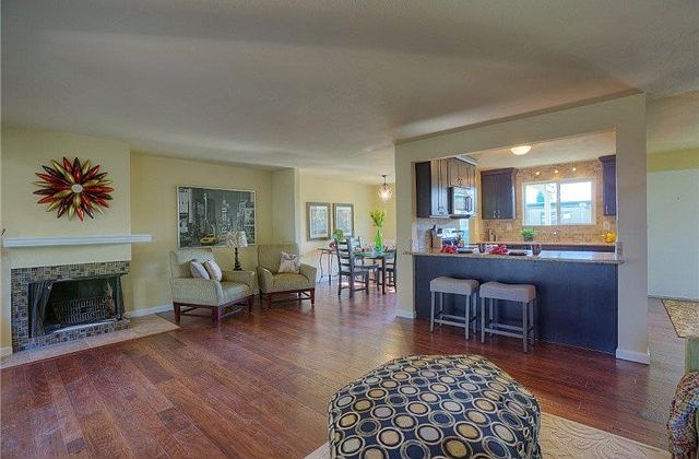 2nd image of 10430 Gravelly Lake Dr SW #210