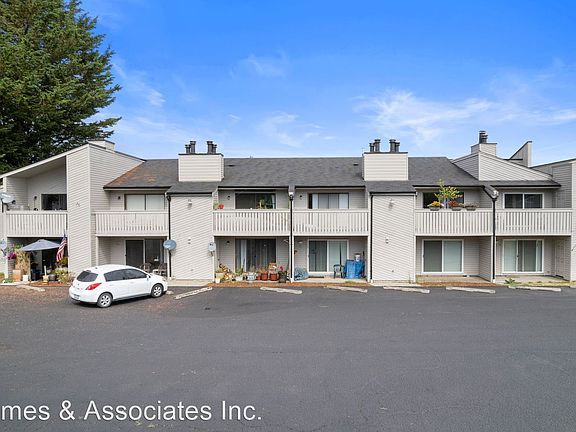2nd image of 202 E Lauridsen Blvd Unit 18