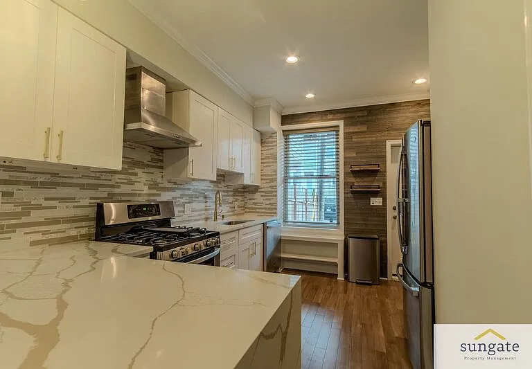 1824 Jackson St — Photo 6
