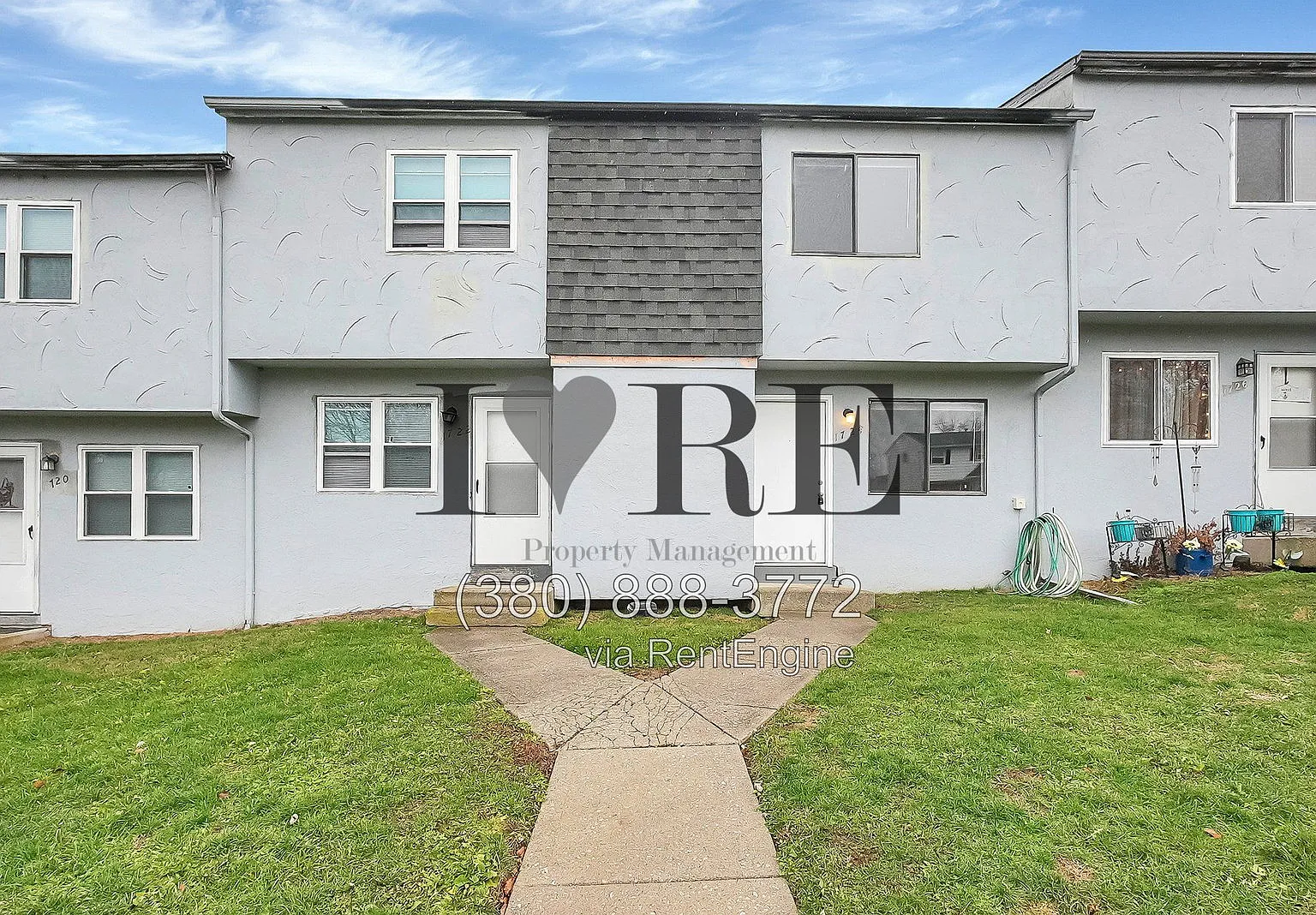 2 bed, 1.5 bath, 832 sqft, $995 — Photo 2