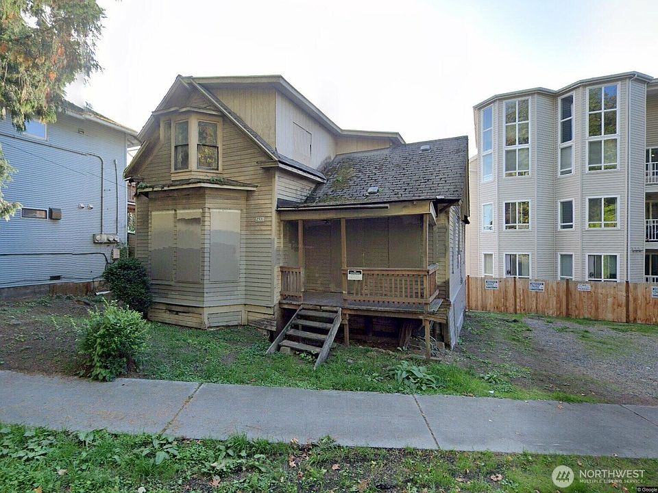 1st image of 2531 Gilman Drive W