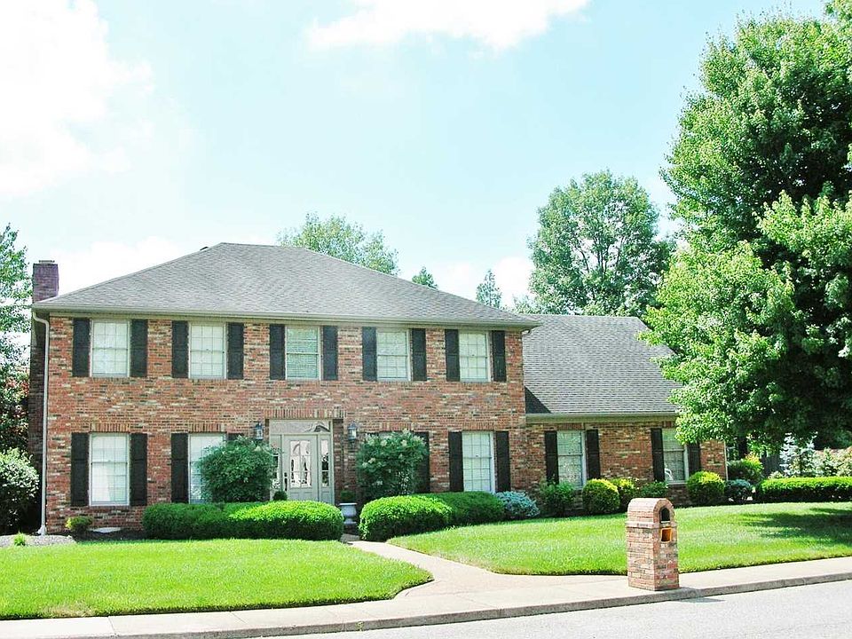1st image of 3399 Woodview Dr