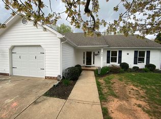 564 Covington Ridge Rd, Winston Salem, NC 27107