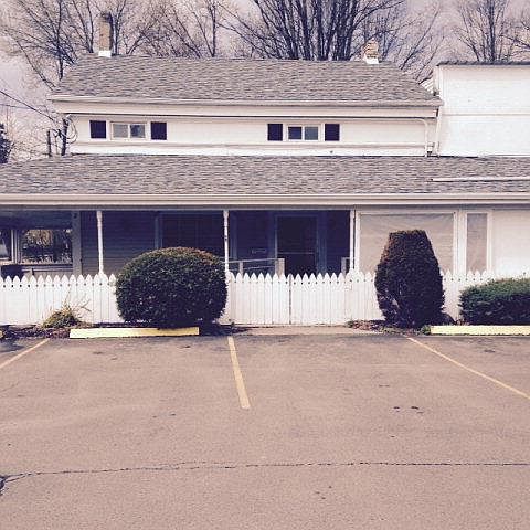 1st image of 206 W Franklin St