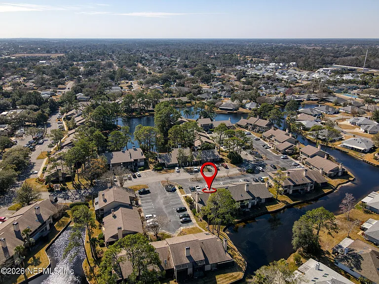 225 Cranes Lake Dr — Photo 6