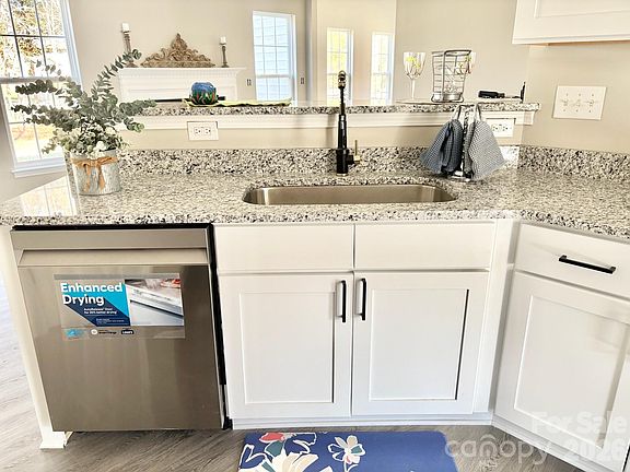 3rd image of 2022 Bridleside Dr