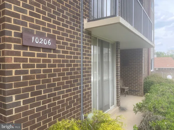 10206 Prince Pl #4-T2, Upper Marlboro, MD 20774