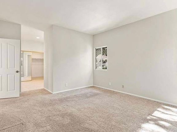 4th image of 3366 Waterford Dr