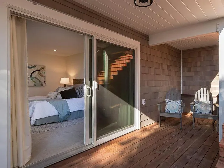 60 Marina Court Dr — Photo 16