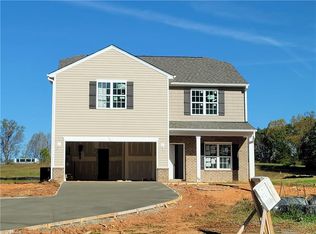 4972 Vienna Dozier Rd, Pfafftown, NC 27040