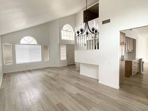 5th image of 11417 W Sage Ct