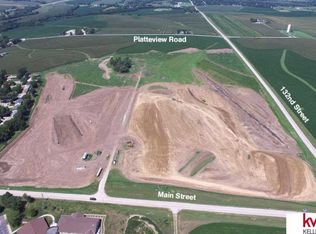 425 N 10th Ave, Springfield, NE 68059