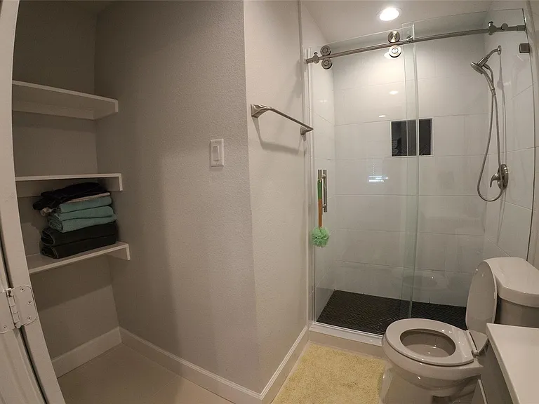10326 Meadow Lake Ln — Photo 13