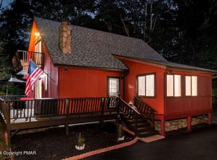 544 Lakeside Dr, East Stroudsburg, PA