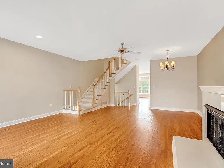 103 Whispering Brooke Dr #103 — Photo 8