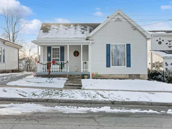 315 N Wright St, Blanchester, OH 45107