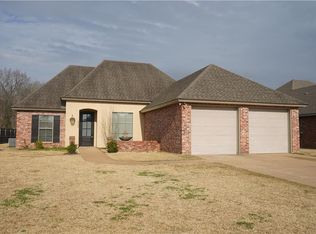 5952 Ron Mar Dr, Alexandria, LA 71303