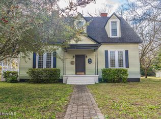 301 W Central Street, Maxton, NC 28364