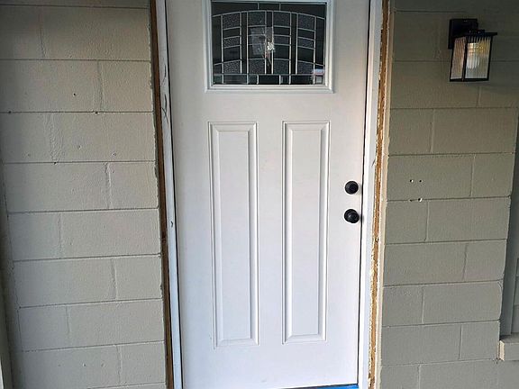 4th image of 2841 DAFFODIL Circle W