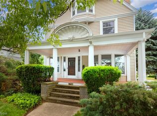 1708 Wooster Rd, Rocky River, OH 44116