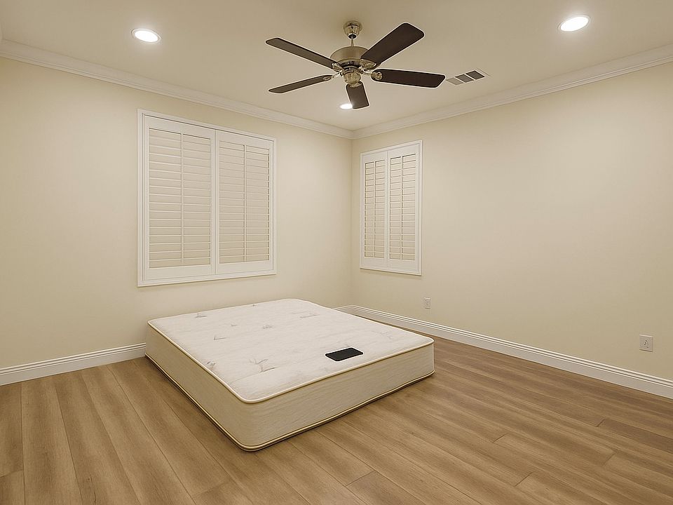 2nd image of 13668 Amberview Pl #19