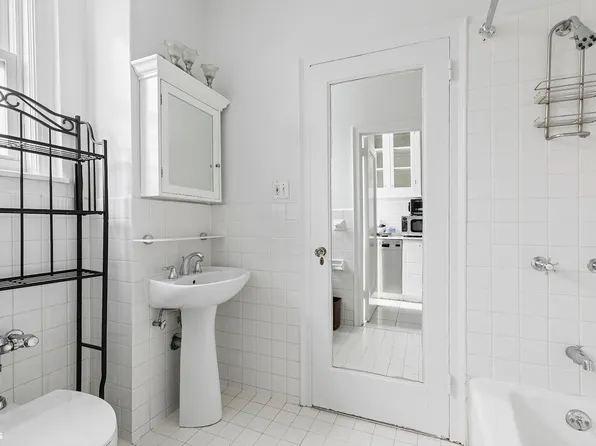 242 East 19th Street image 10 of 15