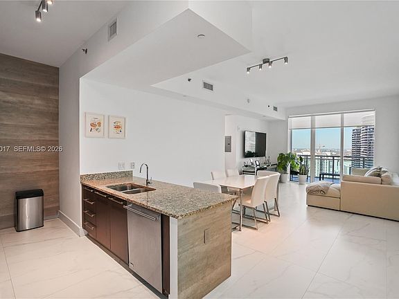 3rd image of 950 Brickell Bay Dr APT 4101