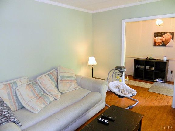 5th image of 73 Robinson Dr