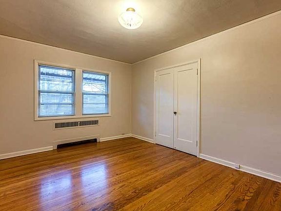 5th image of 2510 NE 11th Ave #166