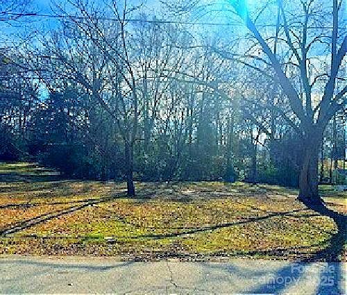 1st image of 123 Piedmont Dr
