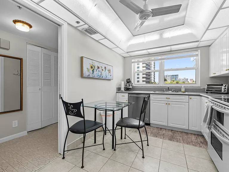 3300 S Ocean Blvd #318C — Photo 8