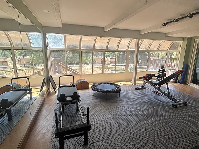 Home Fitness Center for stretching, relaxing or exercising - Shared with only one other adult - willing to coordinate times so is always private use