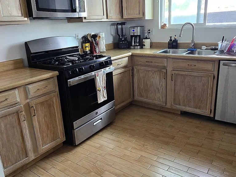 2374 Chalcedony St — Photo 23
